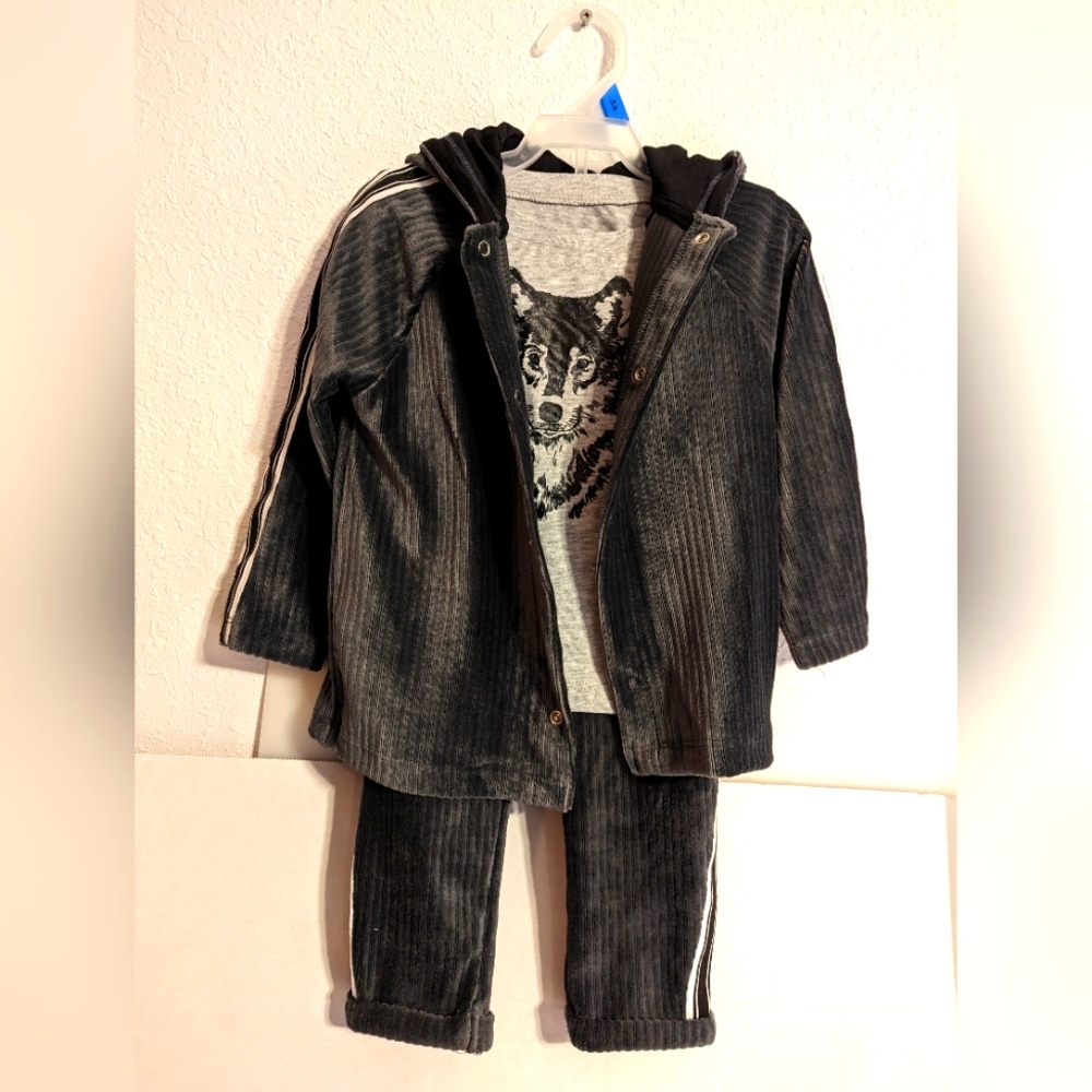 Boys 3 Piece Outfit Brand New With Tags Size 24 Months